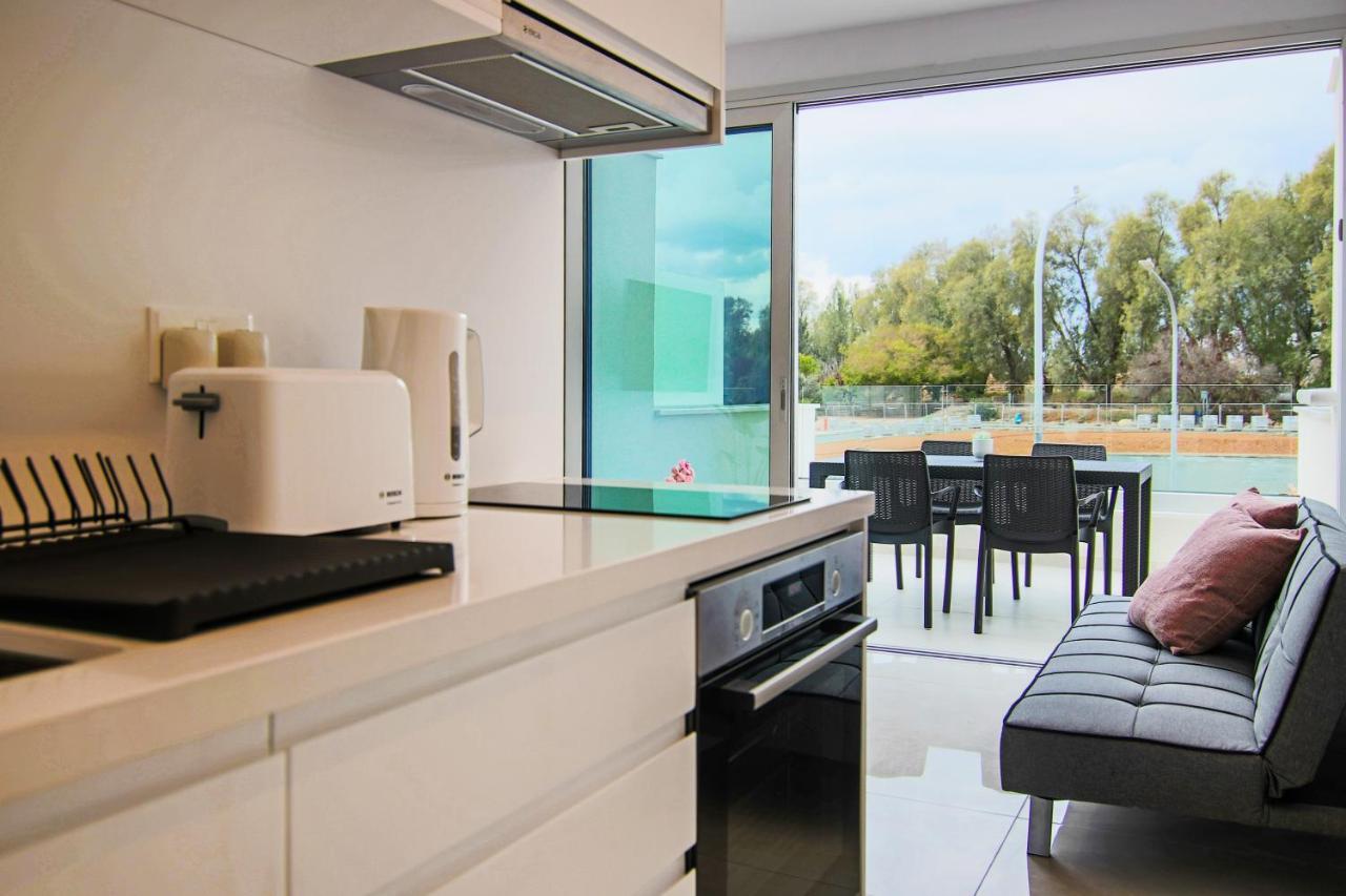 Phaedrus Living - Seaside Luxury Flat Harbour 110 Lägenhet Paphos Exteriör bild
